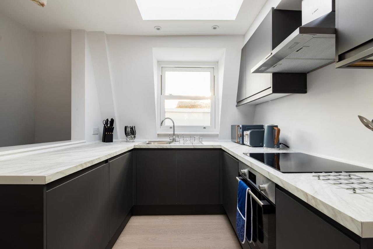 The Margravine Maisonette - Modern & Bright 2Bdr Flat Daire Londra Dış mekan fotoğraf