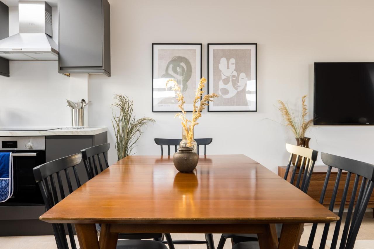 The Margravine Maisonette - Modern & Bright 2Bdr Flat Daire Londra Dış mekan fotoğraf
